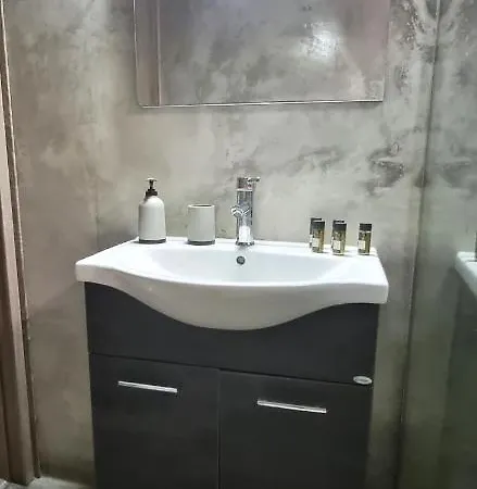 Apartament Zeus *